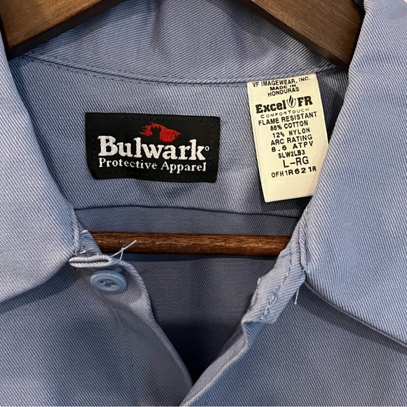 Bulwark FR Flame Resistant Shirt Men L Button Down Oil Gas Welding Blue NWOT - Picture 2 of 5